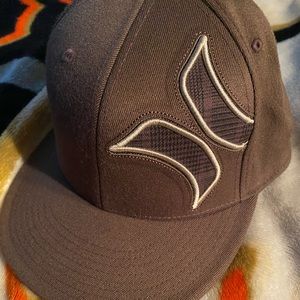Hurley hat adjustable 6-7/8 to 7-1/4
